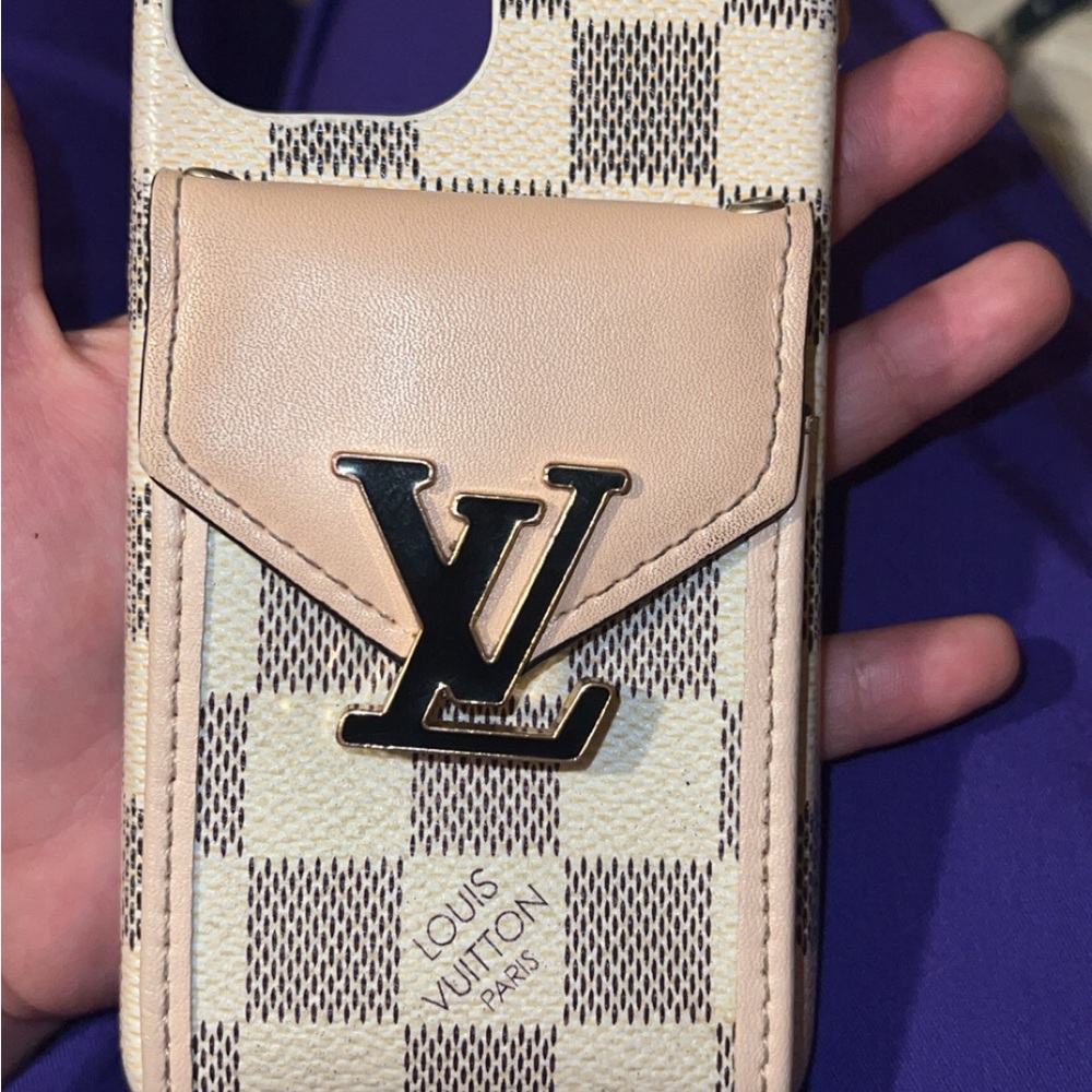 Louis Vuitton Beige and Cream Checkered Phone Case